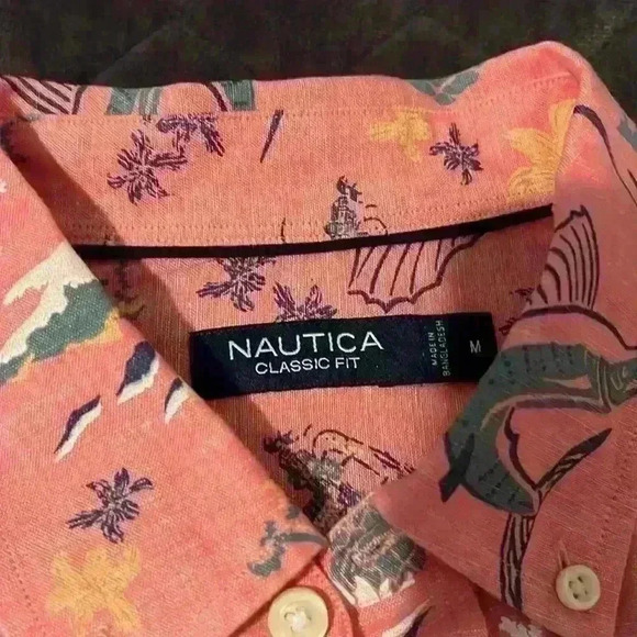 Nautica Short Sleev Button Down -Medium - Picture 3 of 4
